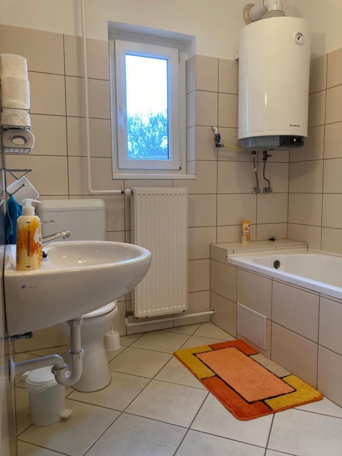 Kurca-Parti Vendeghaz Hotel Сентеш Екстериор снимка